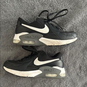 Nike Air Max Black and White Sneakers